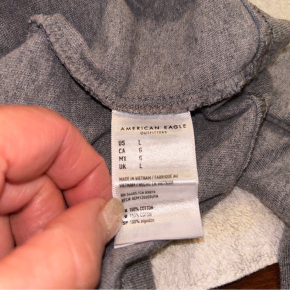 american eagle mens size L  gray long sleeve logo - Picture 4 of 4